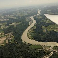 Flugwegposition um 09:46:26: Aufgenommen in der Nähe von Passau, Deutschland in 1757 Meter